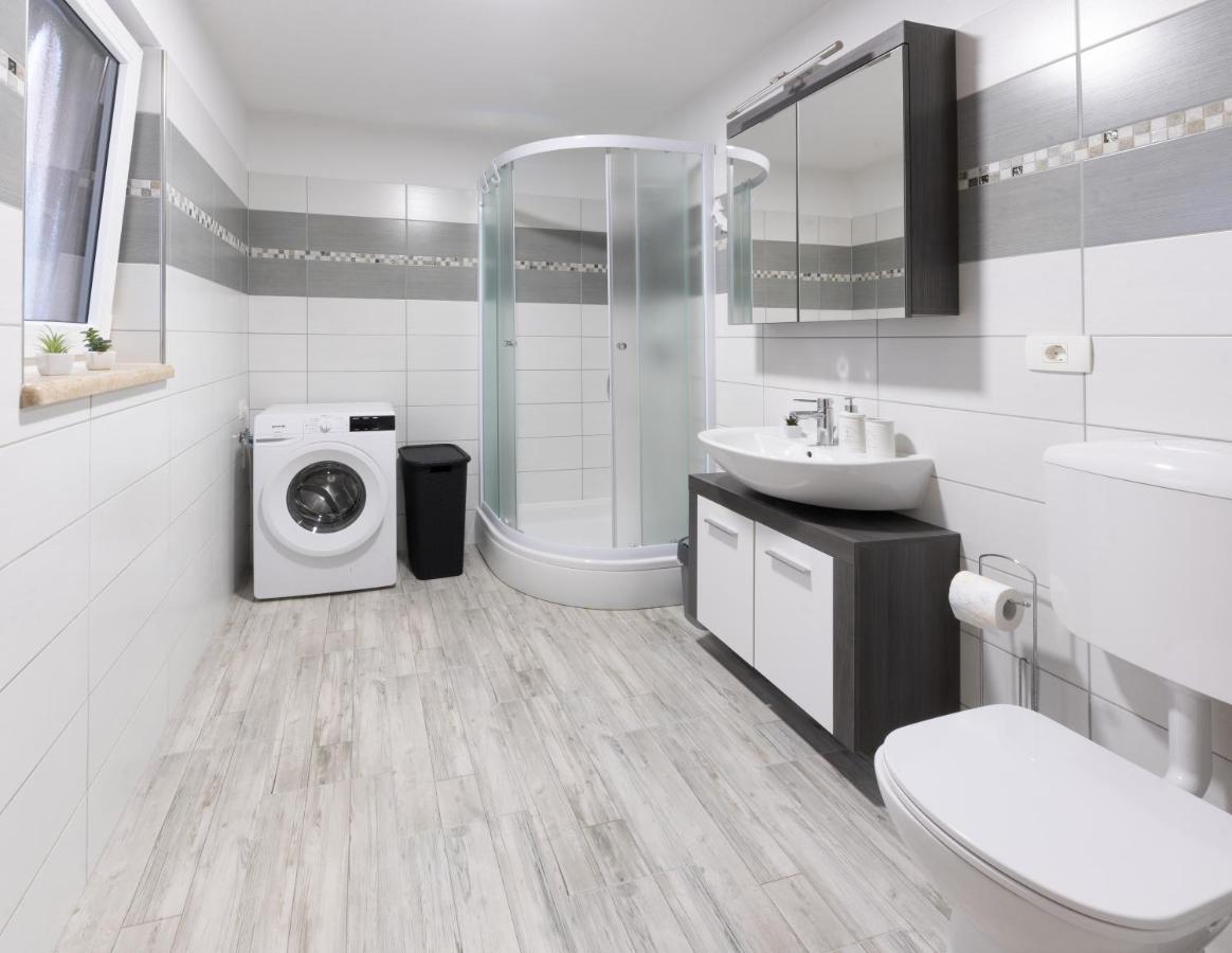 Apartments Gea Lucija Extérieur photo