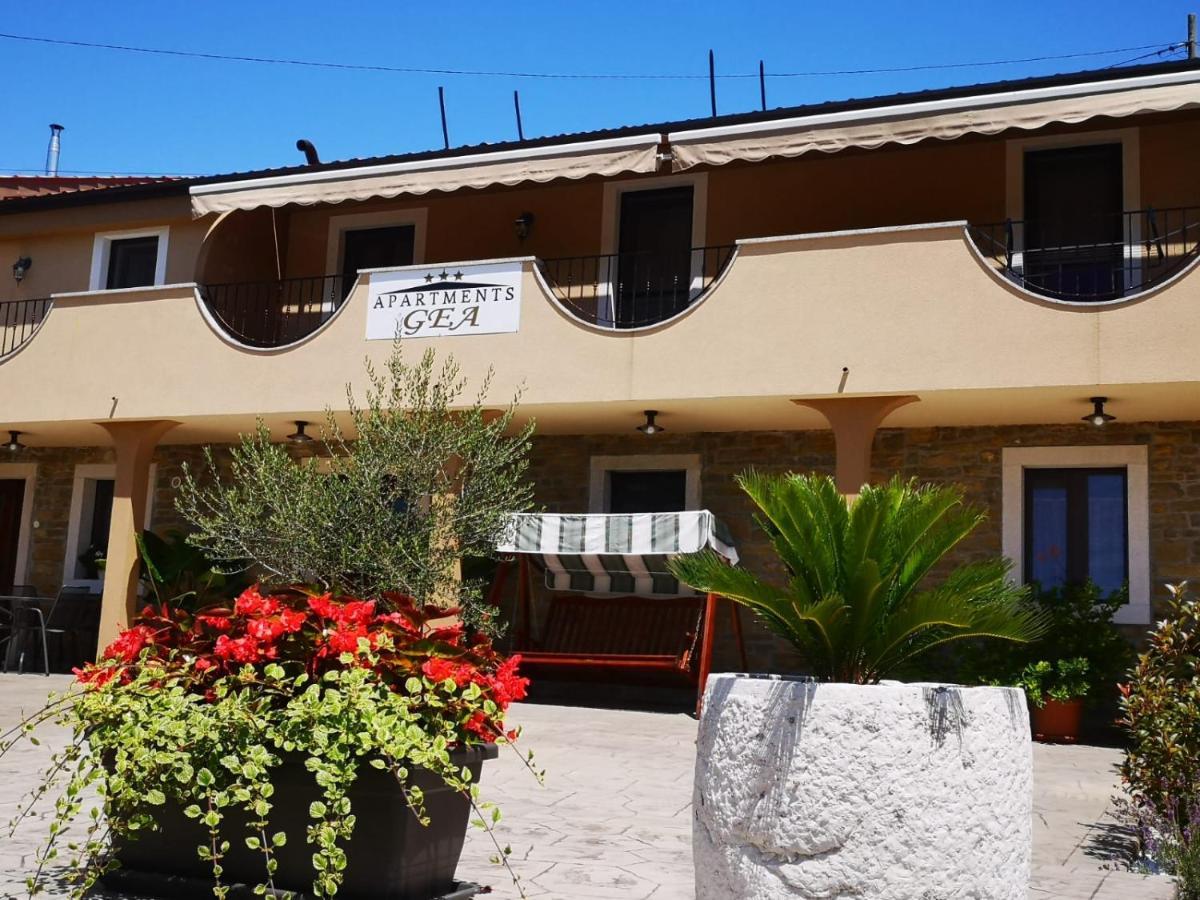 Apartments Gea Lucija Extérieur photo